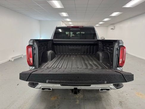 New 2026 GMC Sierra 1500 SLT w/ SLT Premium Plus Package AWD/4WD image 8