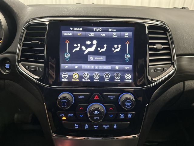 Used 2021 Jeep Grand Cherokee Laredo X AWD/4WD image 19
