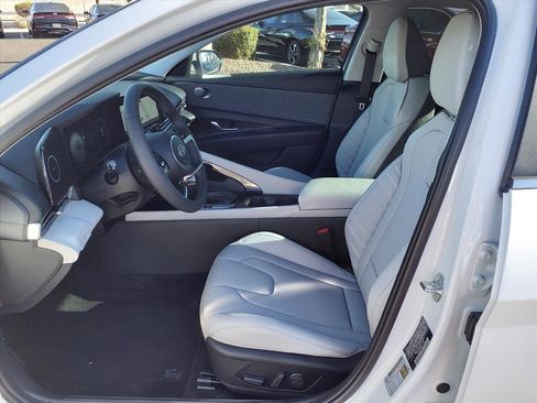 New 2025 Hyundai Elantra Limited w/ Cargo Package image 6