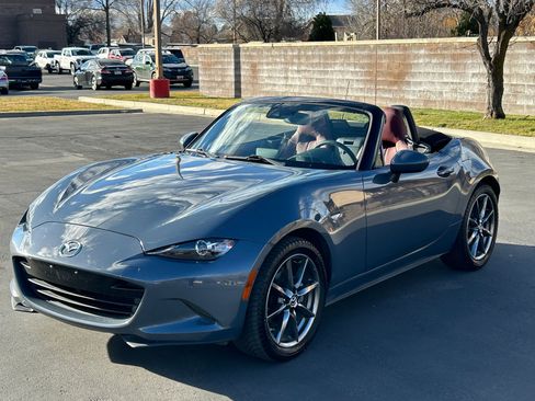 Used 2020 MAZDA MX-5 Miata Grand Touring image 31