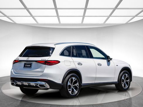 Certified 2025 Mercedes-Benz GLC 350e 4MATIC image 4