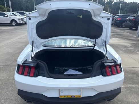New 2025 Ford Mustang EcoBoost image 29