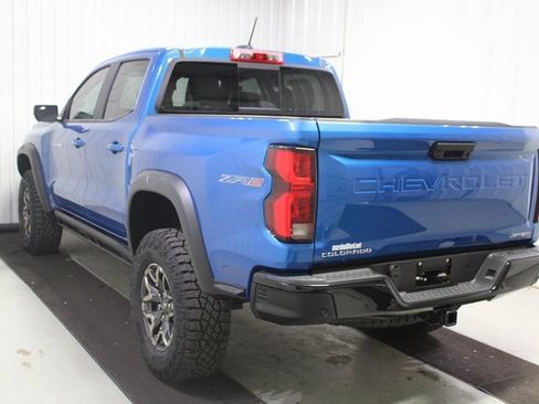 Used 2024 Chevrolet Colorado ZR2 w/ Technology Package image 4
