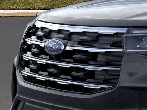 New 2026 Ford Explorer Active w/ Active Comfort Package image 17
