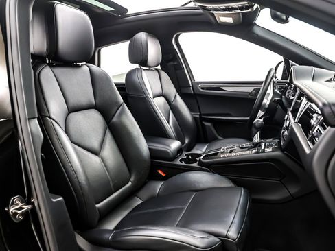 Used 2020 Porsche Macan S image 8