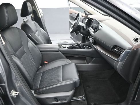 Used 2023 Nissan Rogue Platinum w/ Platinum Premium Package image 23