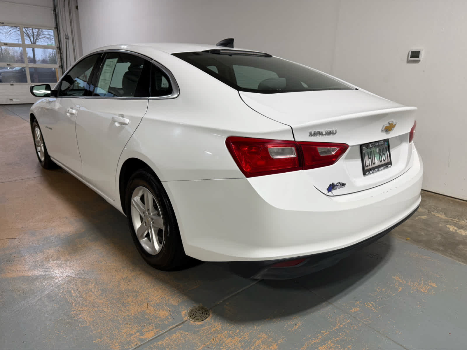 Used 2022 Chevrolet Malibu LS FWD image 3