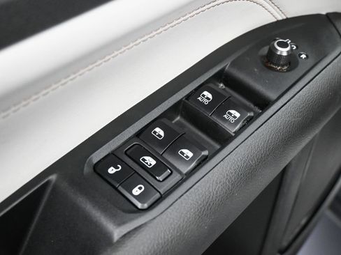 Used 2025 Jeep Compass Limited AWD/4WD image 14