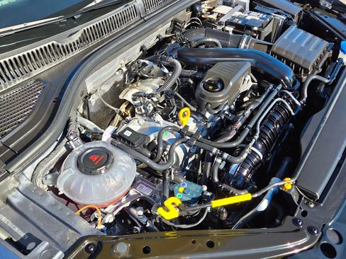 Certified 2025 Volkswagen Jetta Sport FWD image 14