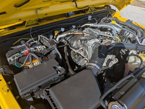 Used 2009 Jeep Wrangler Unlimited X image 29