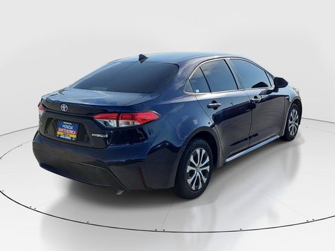 Used 2021 Toyota Corolla LE FWD image 5