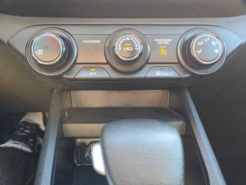 Used 2021 Kia Forte LXS image 28