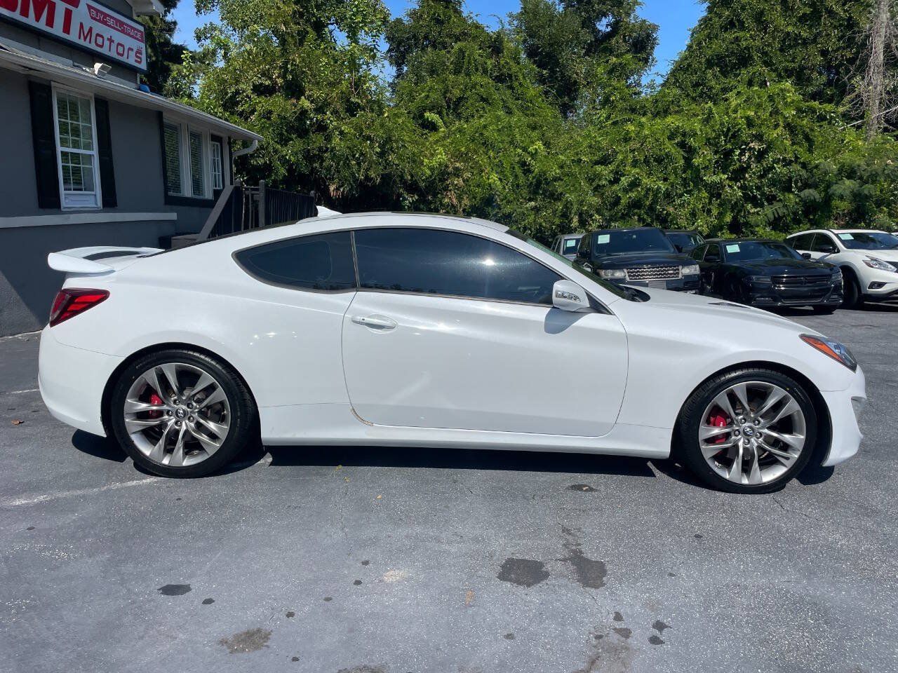 Used 2015 Hyundai Genesis 3.8 RWD image 5
