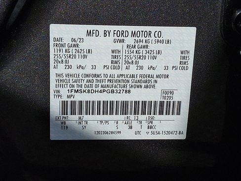 Used 2023 Ford Explorer XLT w/ Equipment Group 202A AWD/4WD image 27