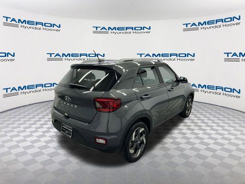 Used 2026 Hyundai Venue SEL FWD image 5