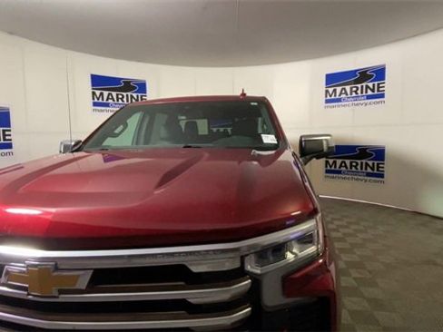 Used 2022 Chevrolet Silverado 1500 High Country w/ Z71 Off-Road Package image 5