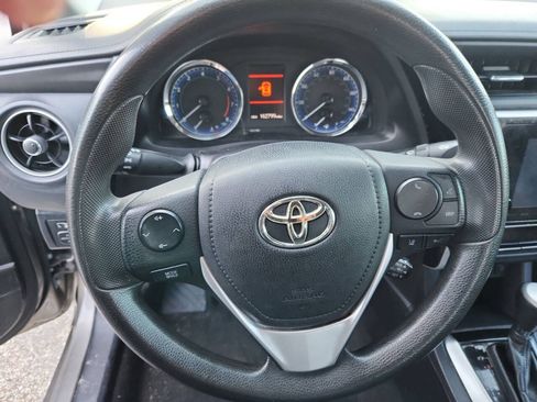 Used 2017 Toyota Corolla LE w/ LE Premium Package FWD image 11