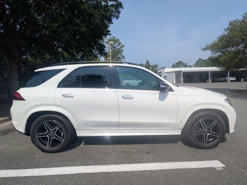 Certified 2026 Mercedes-Benz GLE 350 4MATIC image 2