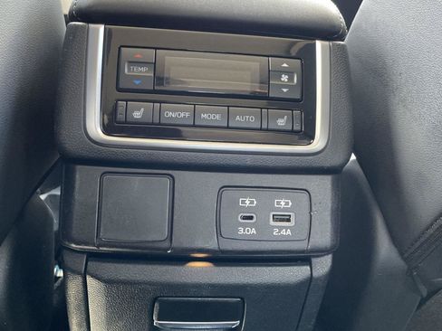 Used 2023 Subaru Ascent Limited w/ Technology Package AWD/4WD image 24