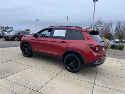 Used 2024 Honda Passport Black Edition image 7