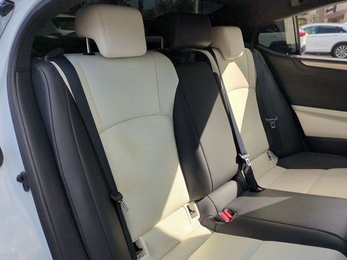 Used 2022 Lexus ES 350 F Sport image 31