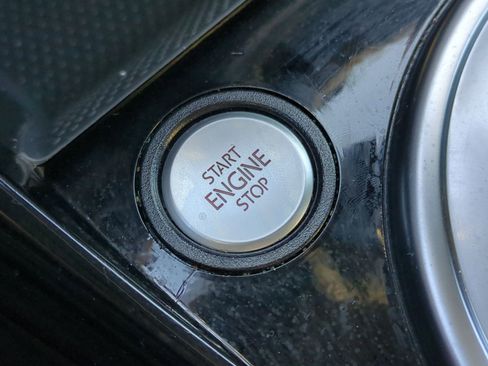 Used 2019 Volkswagen Beetle 2.0T S image 22