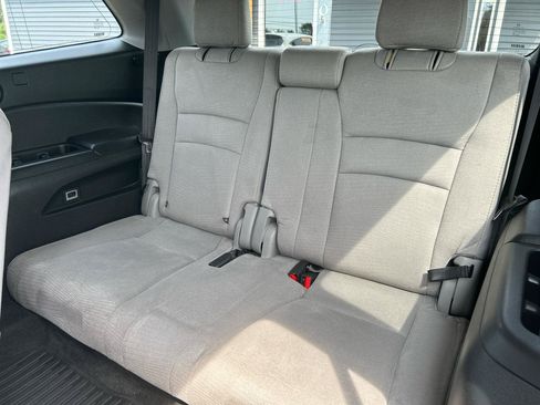 Used 2017 Honda Pilot EX image 23