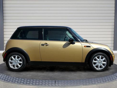 Used 2004 MINI Cooper Hardtop FWD image 8