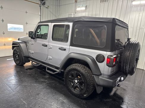 Used 2020 Jeep Wrangler Unlimited Sport S AWD/4WD image 2