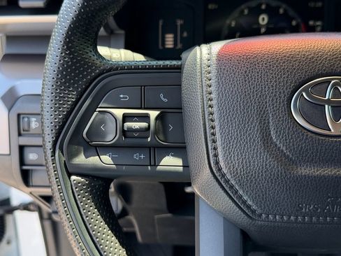 Certified 2026 Toyota Tacoma SR5 AWD/4WD image 21