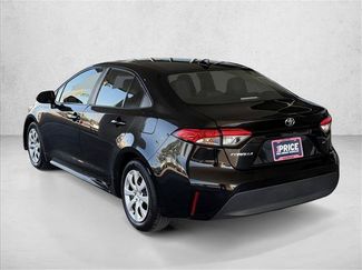 Used 2025 Toyota Corolla LE FWD video 3