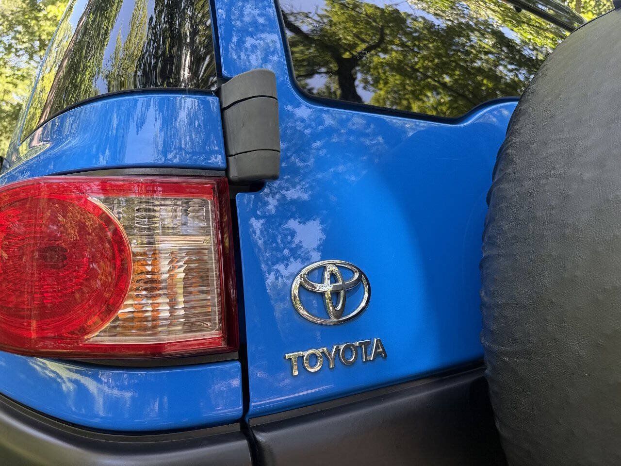 Used 2007 Toyota FJ Cruiser 4WD image 21