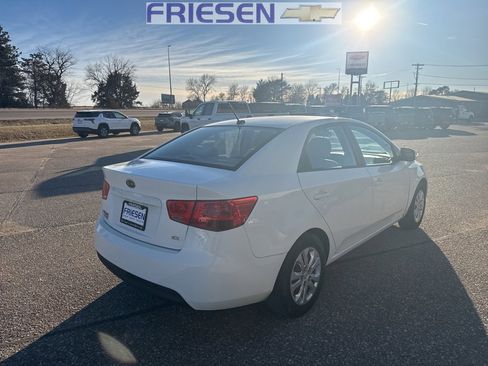 Used 2010 Kia Forte EX image 5