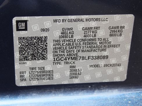 Used 2020 Chevrolet Silverado 2500 Custom w/ Custom Value Package image 32