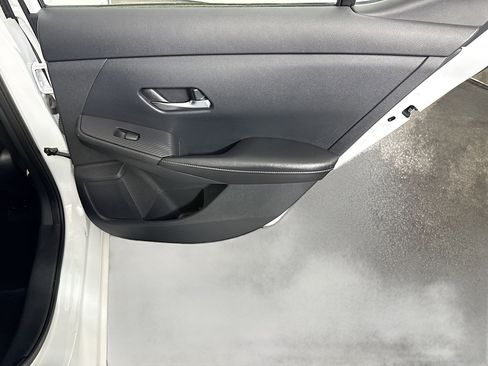 Used 2020 Nissan Sentra SV image 28