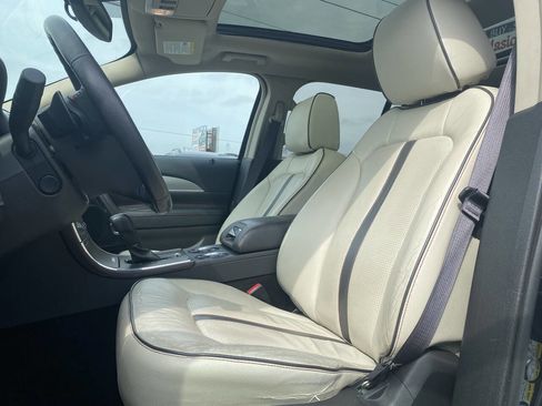 Used 2014 Lincoln MKX AWD w/ Equipment Group 102A image 15