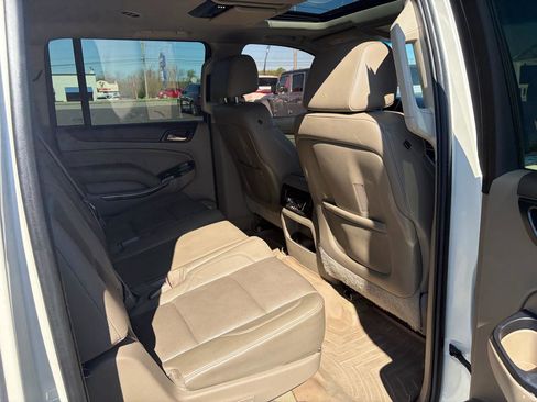Used 2015 GMC Yukon XL SLT w/ Open Road Package image 11