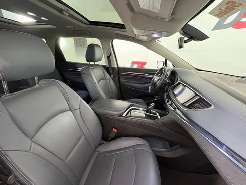 Used 2021 Buick Enclave Essence w/ Sport Touring Edition image 31