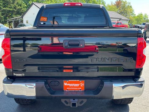 Used 2017 Toyota Tundra SR5 image 7