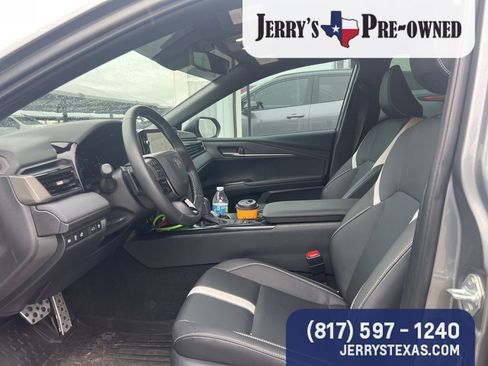 Used 2025 Toyota Camry SE w/ Multimedia Upgrade Package FWD image 7