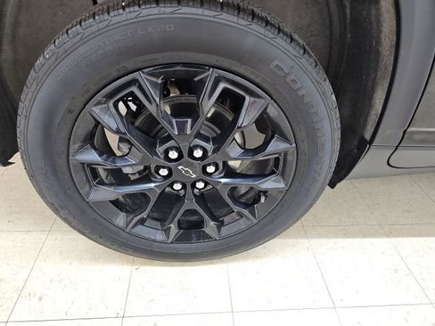Used 2024 Chevrolet Traverse LT w/ Midnight/Sport Edition FWD image 25