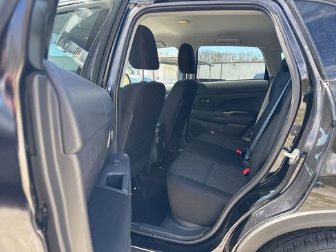 Used 2025 Mitsubishi Outlander Sport image 15