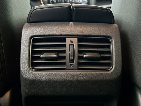 Used 2023 Nissan Rogue S image 26