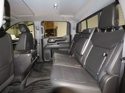 Used 2023 GMC Sierra 1500 SLT w/ SLT Premium Plus Package image 24