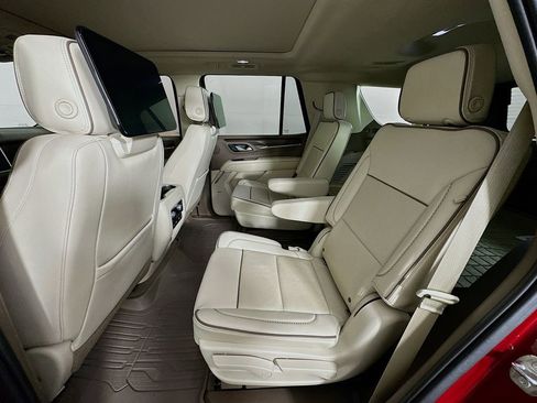 Used 2021 GMC Yukon Denali w/ Denali Ultimate Package image 32