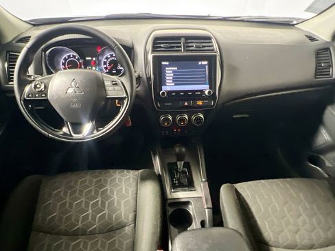 Used 2024 Mitsubishi Outlander Sport ES AWD/4WD image 17