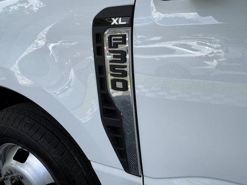 Used 2024 Ford F350 XL RWD image 4