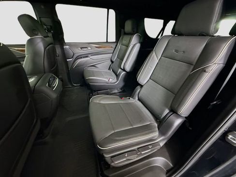 Used 2024 Cadillac Escalade ESV Premium Luxury w/ LPO, Floor Liner Package AWD/4WD image 29