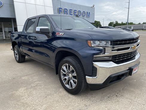 Used 2021 Chevrolet Silverado 1500 LT w/ Z71 Off-Road Package image 2