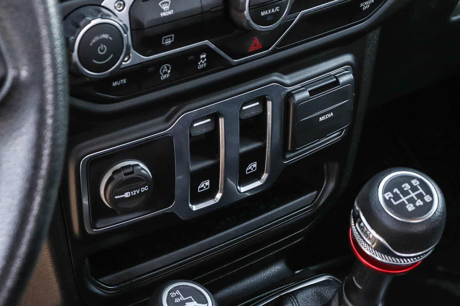 Used 2023 Jeep Wrangler Sport AWD/4WD image 19